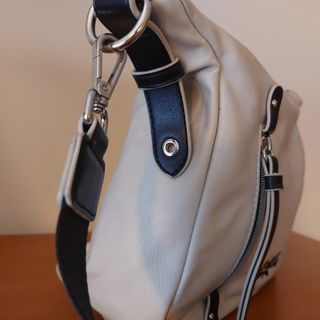 Bolso Pepe Moll bandolera beige claro y negro