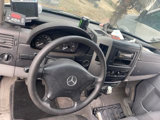 Mercedes-Benz Sprinter 2011