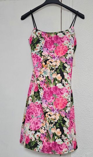 Vestido corto flores multicolor