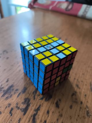 Cubo Rubik 5x5
