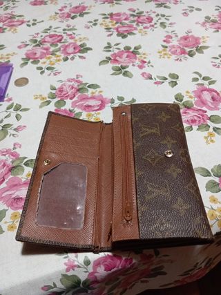 Billetero Louis Vuitton Marrón