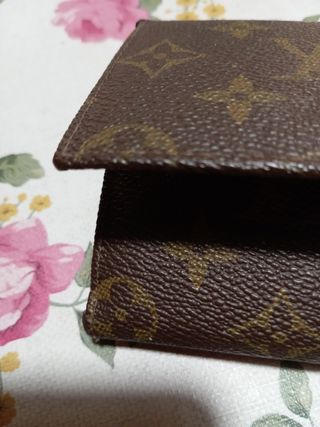 Billetero Louis Vuitton Marrón
