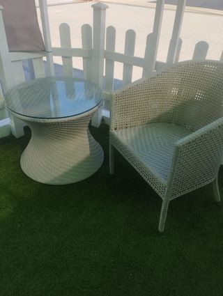 Conjunto jardín blanco mimbre