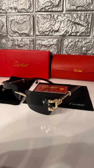 Gafas de sol de hombre y mujer