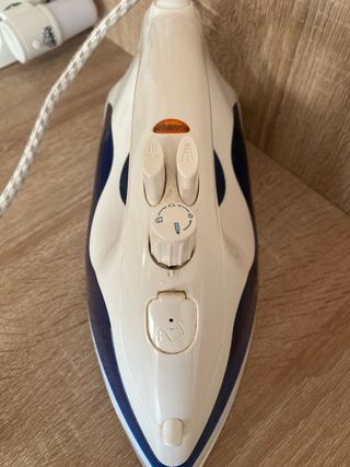 Plancha Silvan - Blanca y Azul