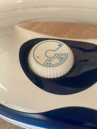 Plancha Silvan - Blanca y Azul