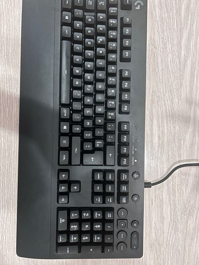 Teclado Logitech G213 Prodigy