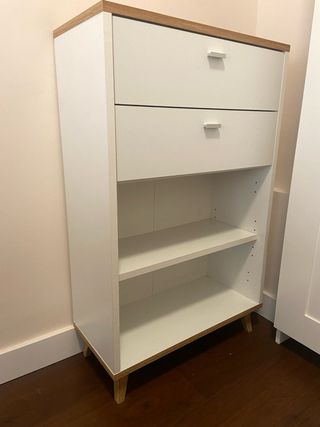 Mueble auxiliar nórdico blanco