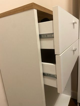 Mueble auxiliar nórdico blanco