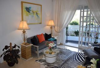 Casa adosada en venta en Los Naranjos - Las Brisas en Marbella