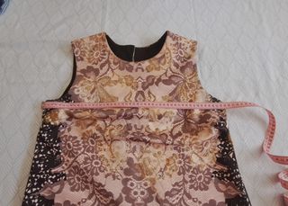 Vestido Rinascimento evasé estampado.
