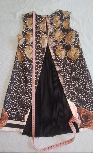 Vestido Rinascimento evasé estampado.