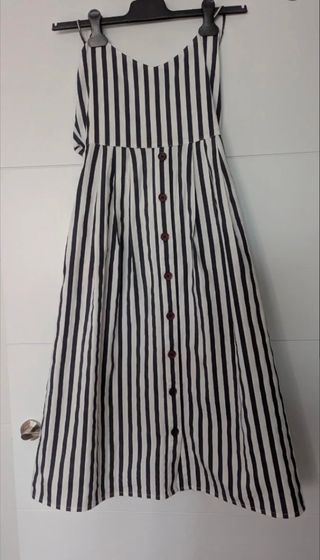 Vestido rayas Mango o Vestido Formula Joven floral