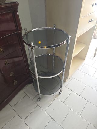 Mesa auxiliar 3 niveles metal y cristal