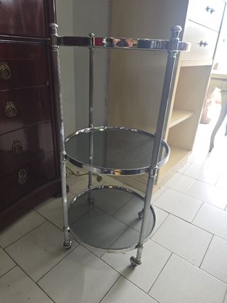 Mesa auxiliar 3 niveles metal y cristal