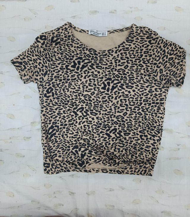 Camiseta Stradivarius leopardo S