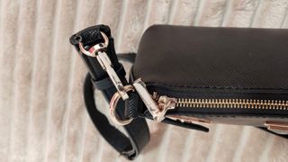 Bolso Guess negro Matilde