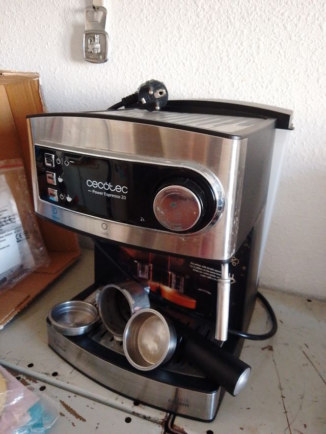 Cafetera Cecotec Power Espresso 20 para piezas