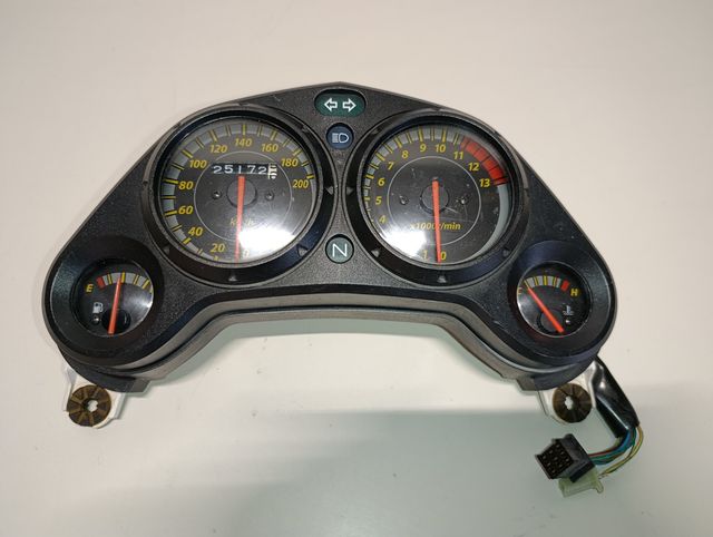 Cuentakilometros Honda CBR 125 F
