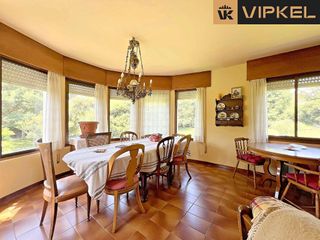 Chalet en venta en Bergondo