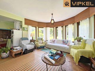 Chalet en venta en Bergondo