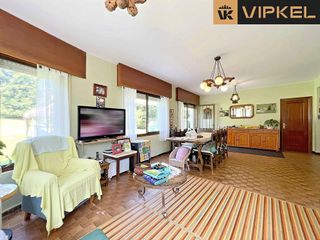 Chalet en venta en Bergondo