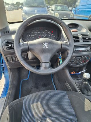 Peugeot 206 2001