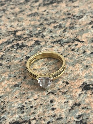 Anillo Pandora corazón oro plata