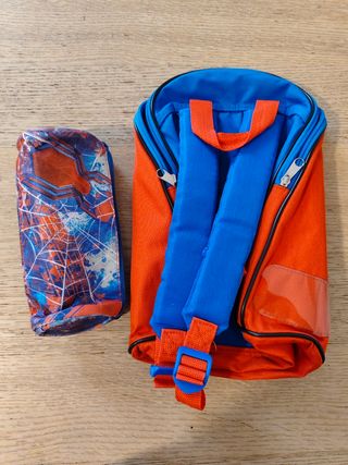 Zaino e astuccio Spiderman