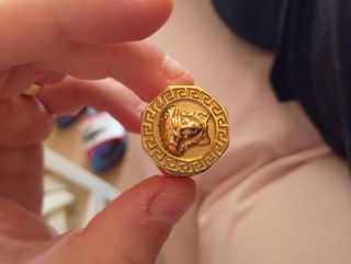 Anillo Versace dorado hombre