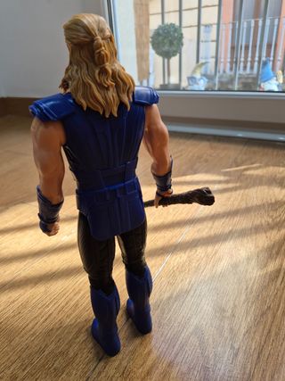 Figura Thor Love & Thunder