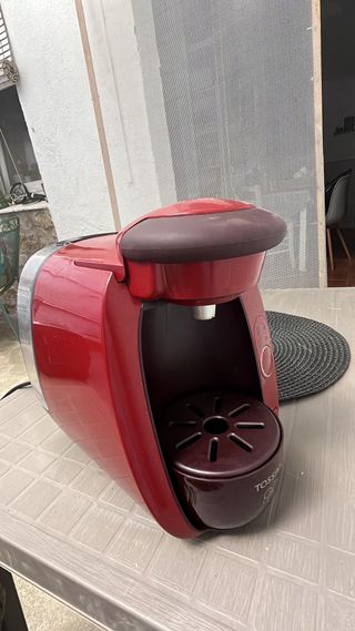 Cafetera Tassimo roja