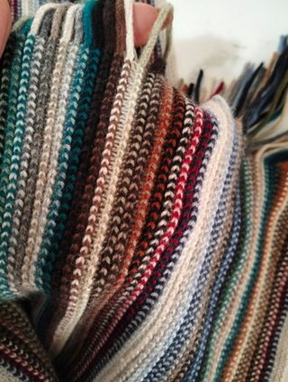 Camicia verde oliva & sciarpa multicolor