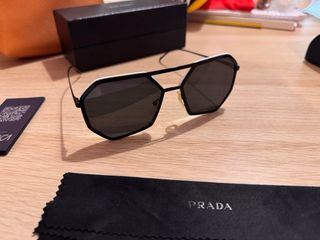 Occhiali da sole Prada neri