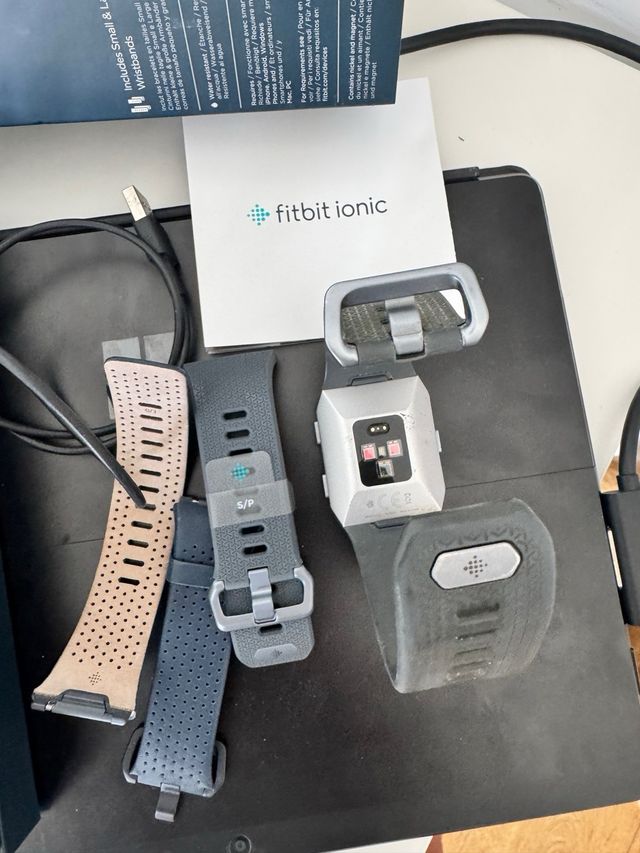 Fitbit Ionic Gris - Nuevo
