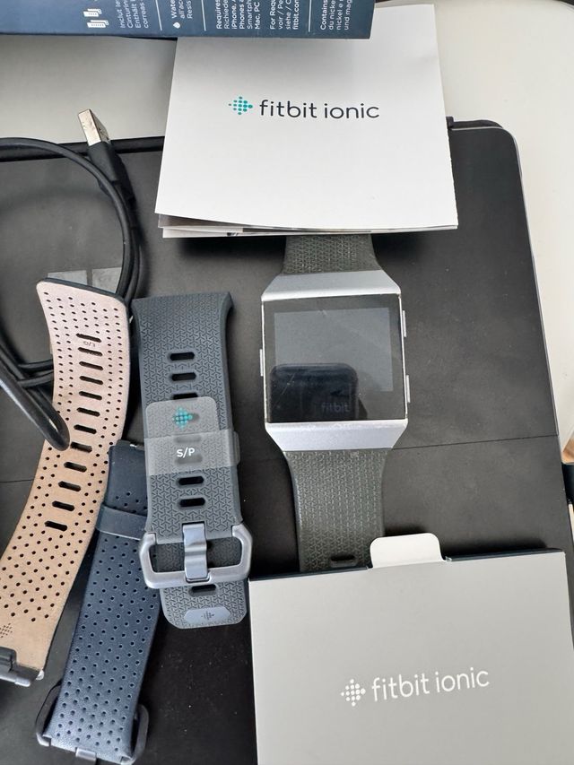 Fitbit Ionic Gris - Nuevo