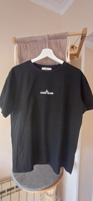 Camiseta Stone Island talla S - negra