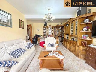 Chalet en venta en Ares