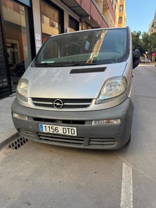 Opel Vivaro 2005