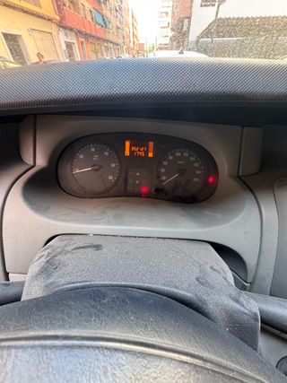 Opel Vivaro 2005