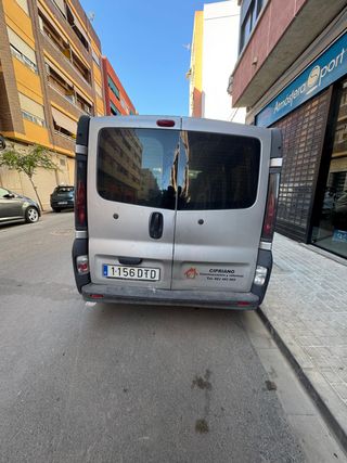 Opel Vivaro 2005