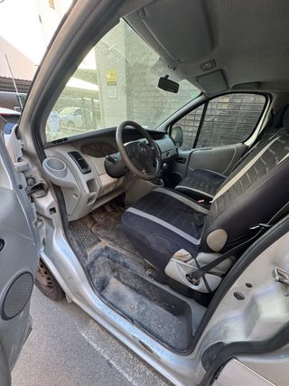 Opel Vivaro 2005