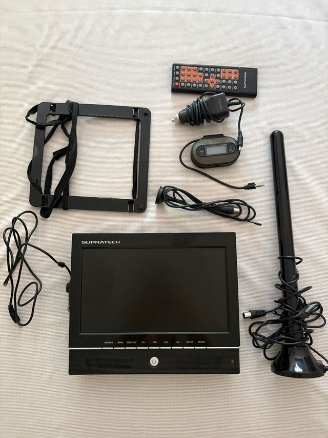 TV portátil Supratech 7"