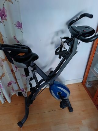 Bicicleta estática plegable