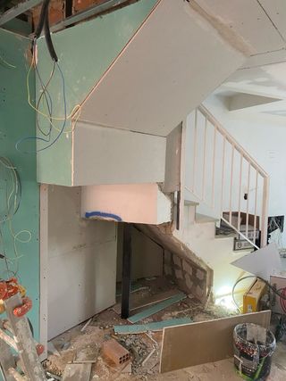 pladurista. cinta, masillado , Perlita , pintura, 