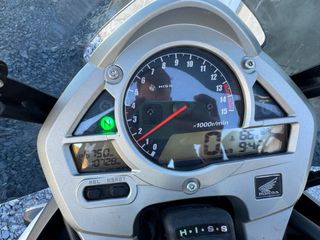 Honda Hornet 600F - Moto