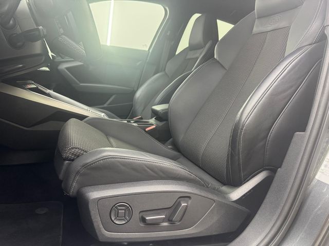 Audi A3 Sportback 45 TFSIe S-Line Black Line