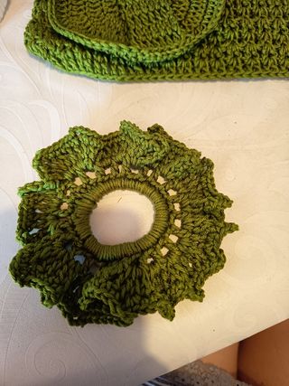 Elástico de cabelo crochê verde-oliva