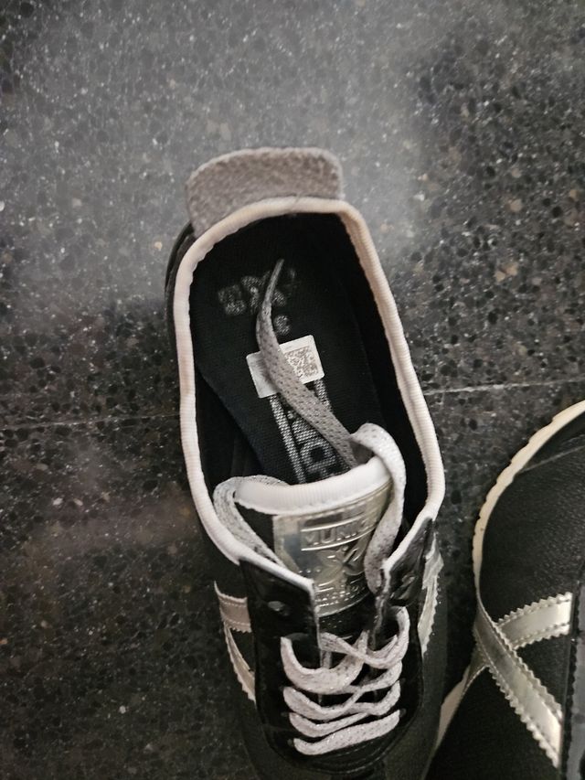 Zapatillas Múnich negras y plateadas