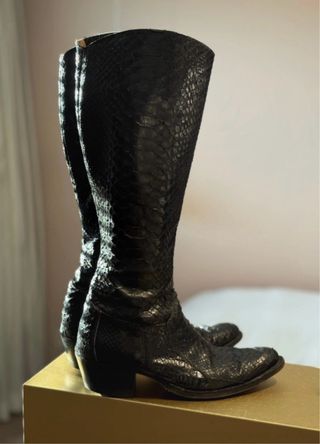 Botas Sendra negras serpiente